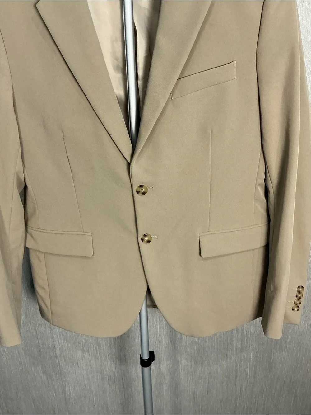 Zara Men's Beige Two-Piece Suit - Blazer & Trousers